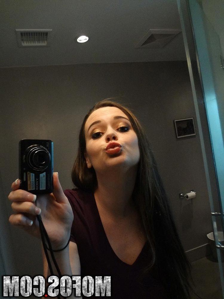 20P Real amateur user submitted girlfriends
