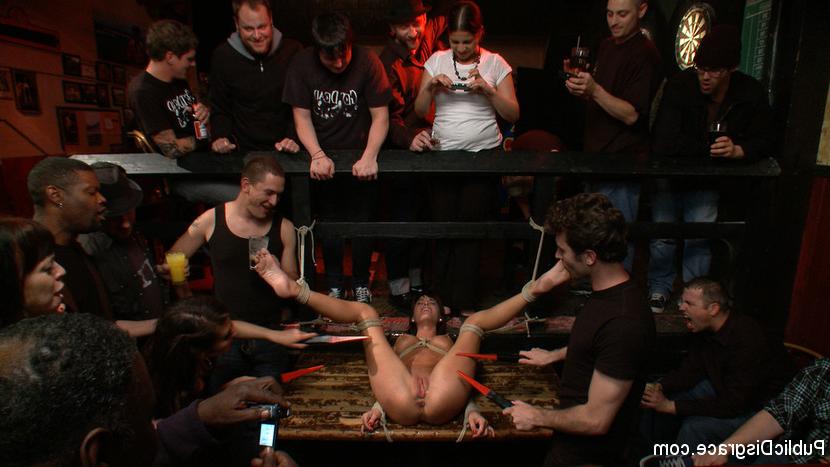 15P Gia DiMarco gets Double Penetrated at a Public Bar!