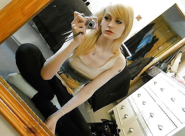 25P TGirl Ellery From SmutDates.com