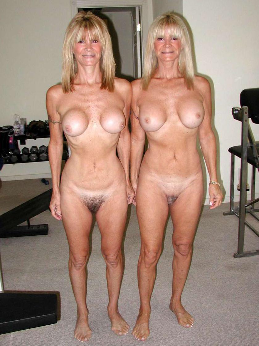 15P Naked amateur wives MILFs posing