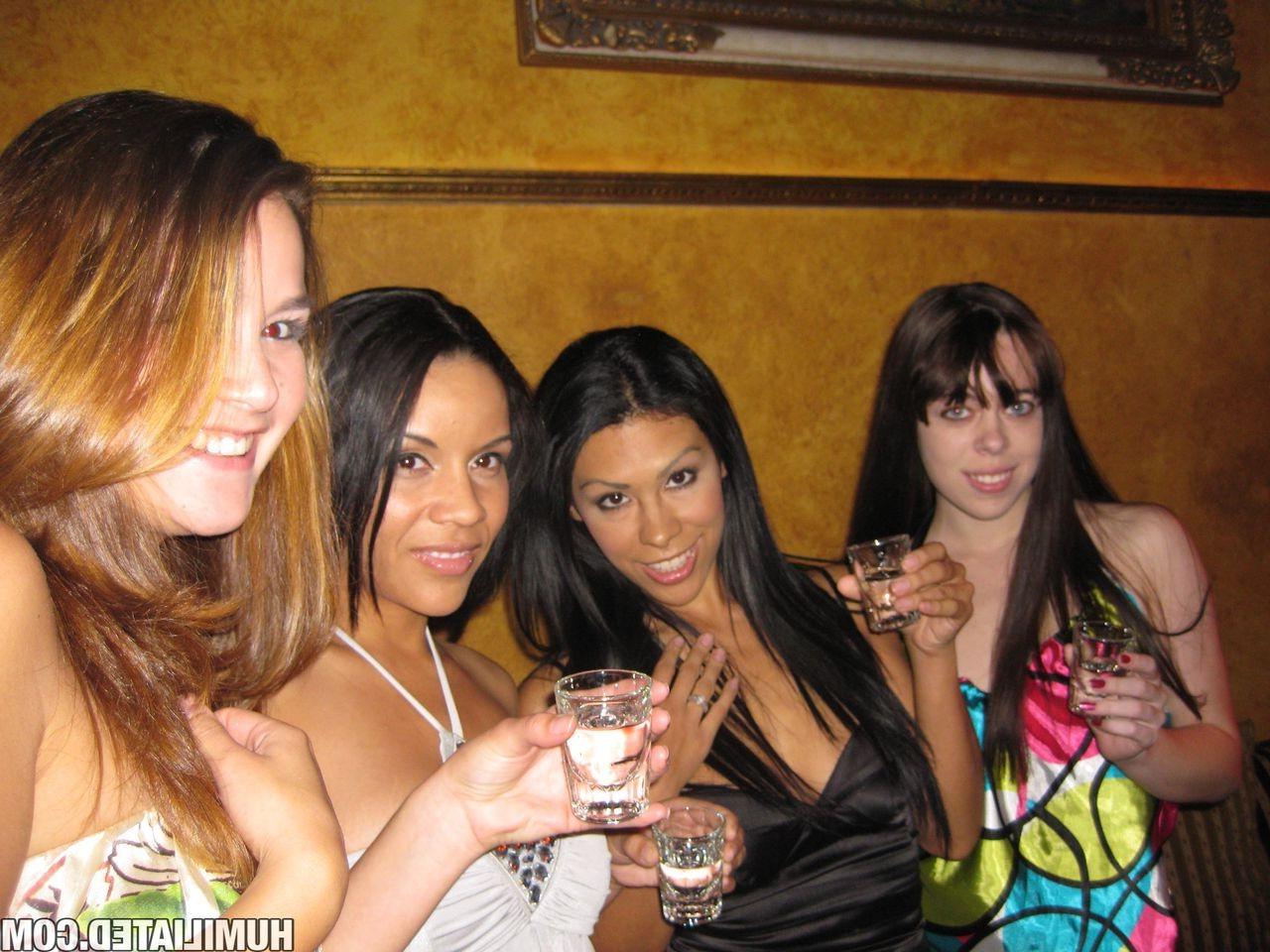 16P Cassandra Cruz parties hard with a male stripper
