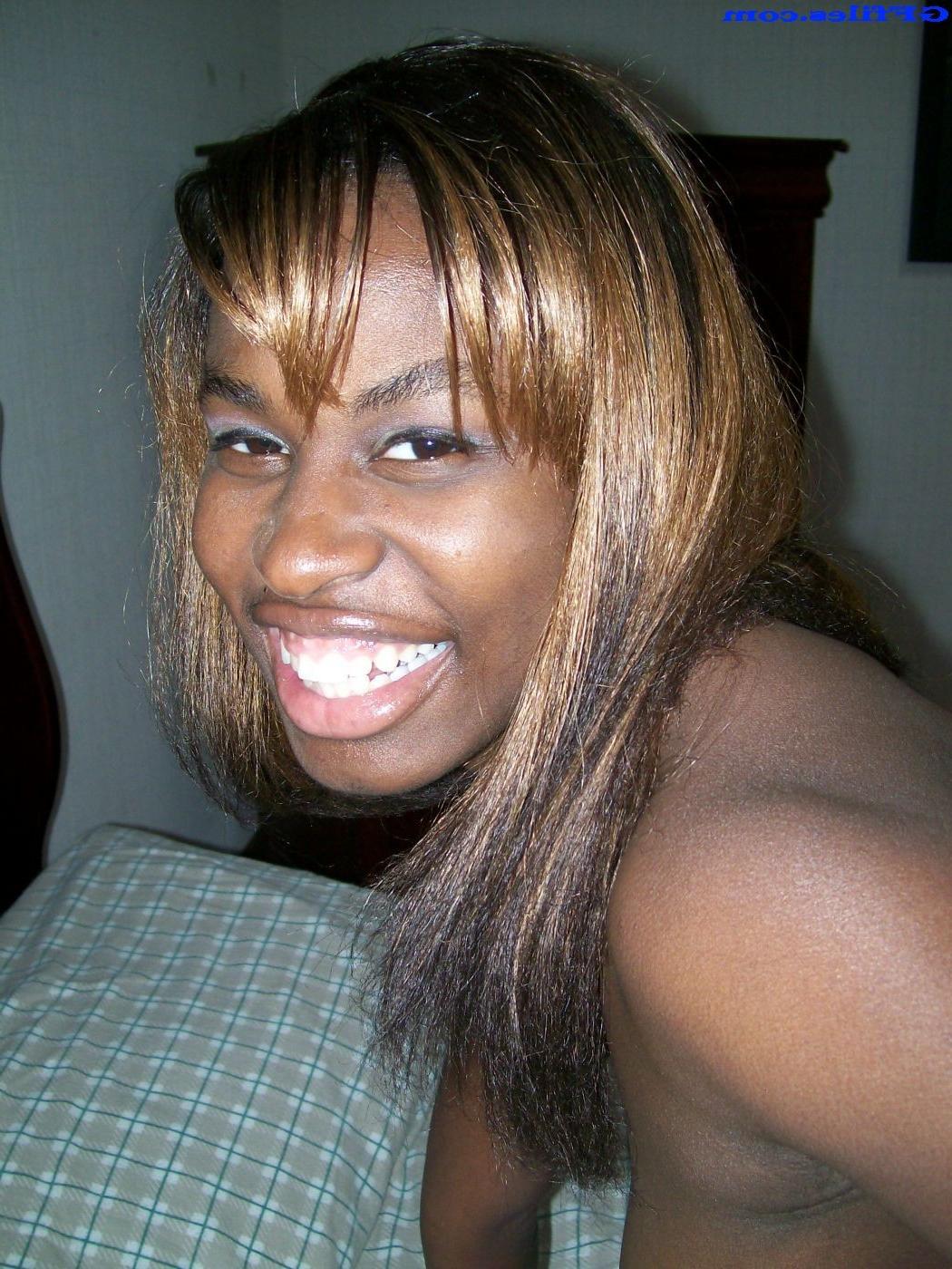 16P Amateur homemade girls