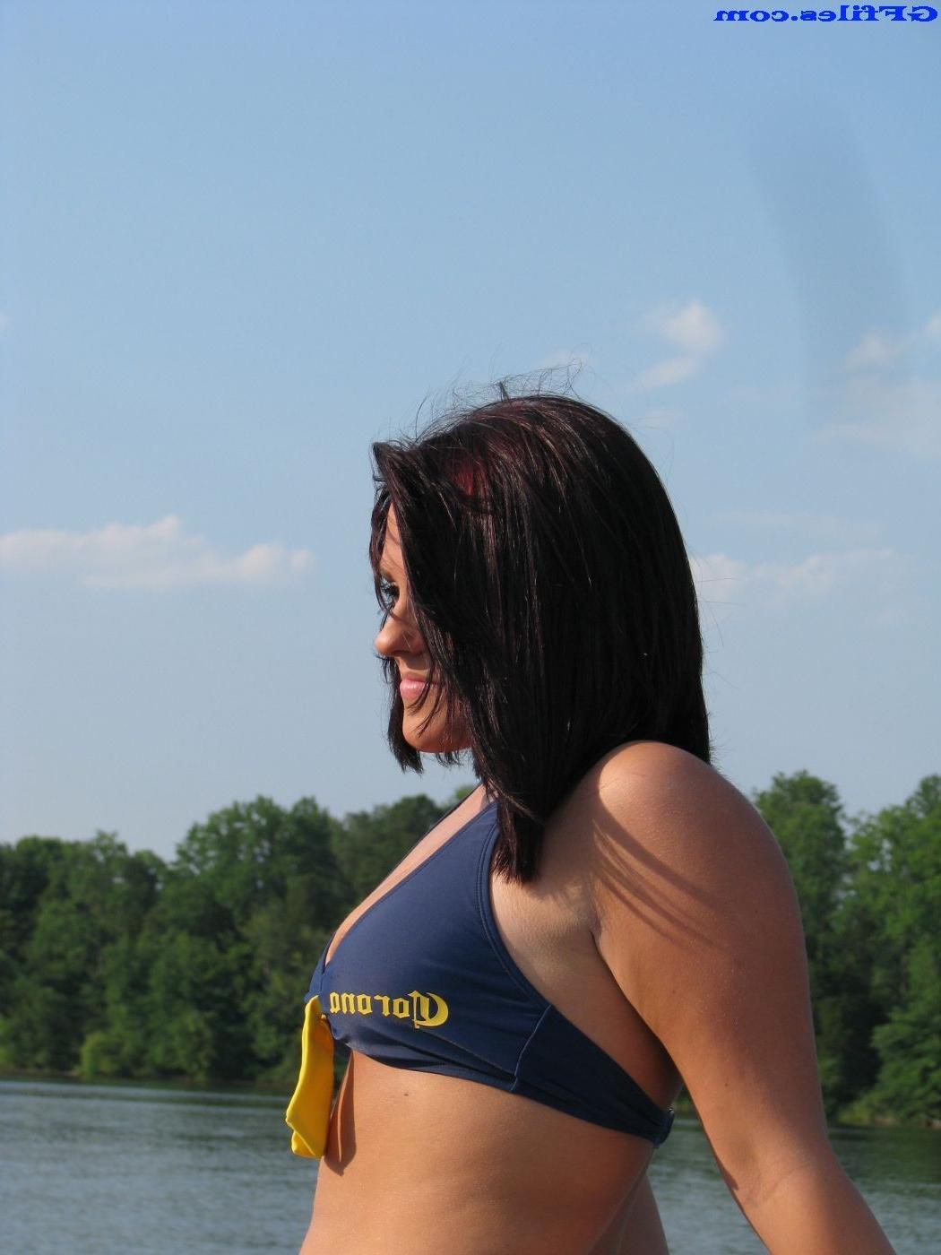 16P Amateur homemade girls