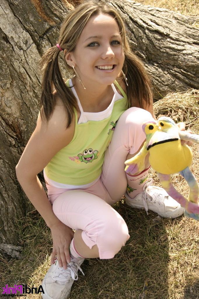 16P Cute teen girl in stretch pants