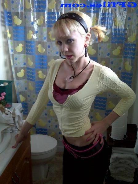 16P Amateur homemade girls selfshots