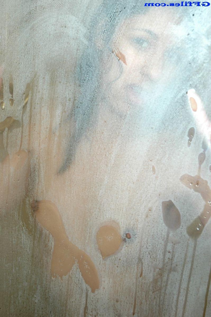 16P Amateur homemade girls selfshots