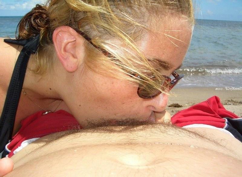 4P Girfriends swalowing cum in homamade threesome