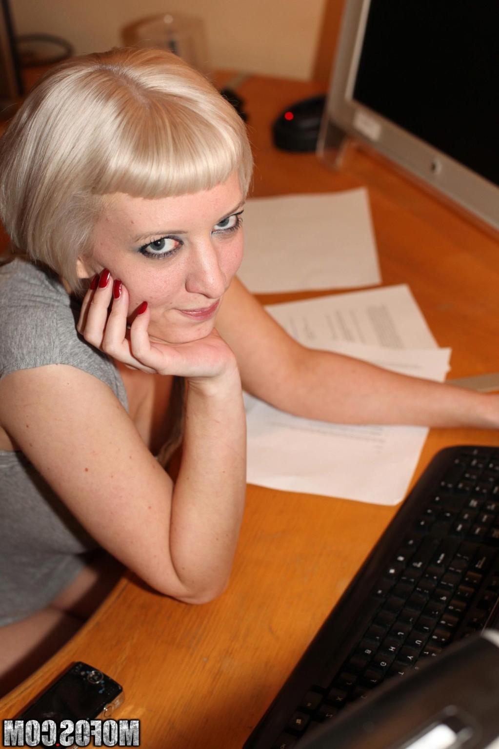20P Real amateur user submitted girlfriends