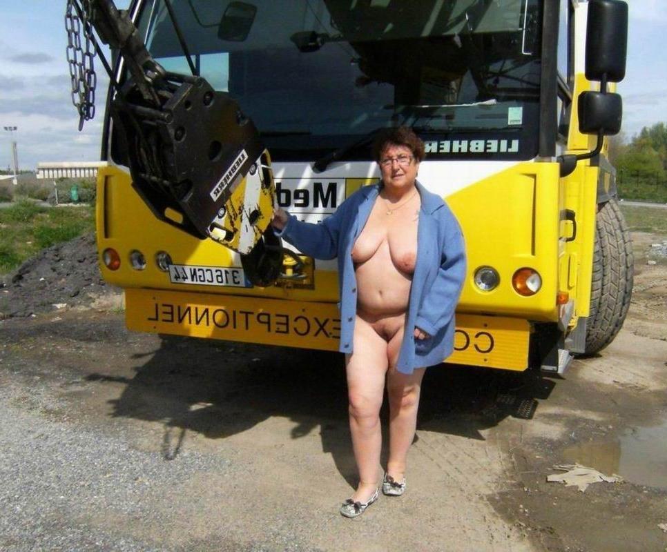 12P Kinky amateurs posing on her cars and motorcycles