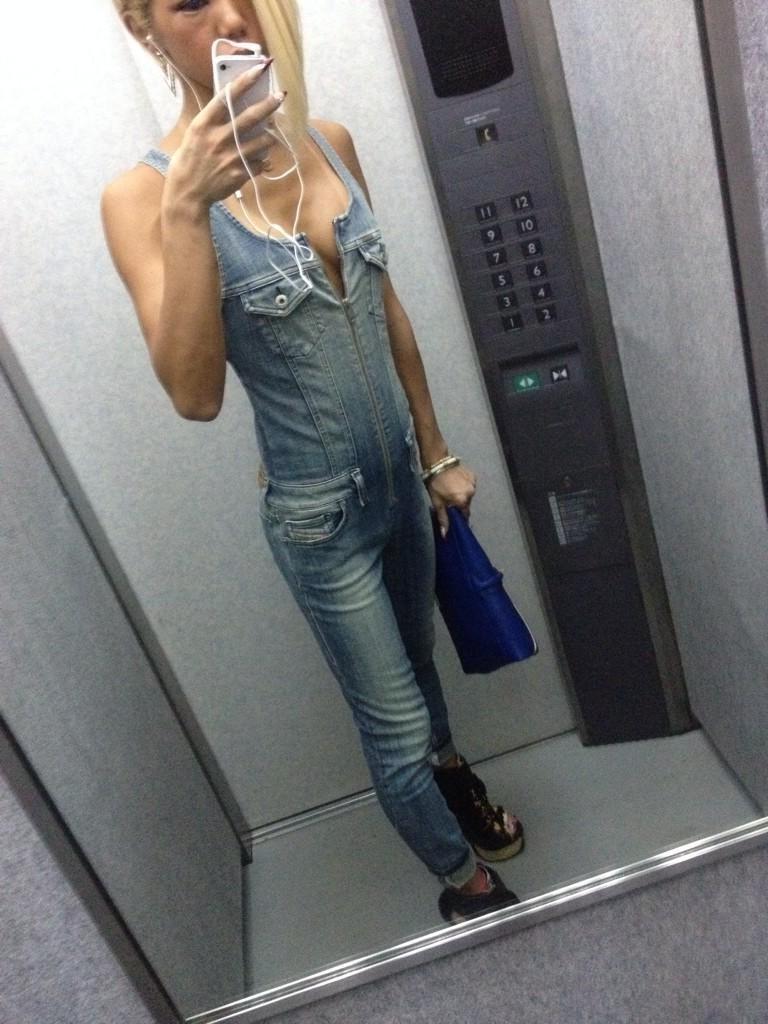 17P Japanese ladyboy