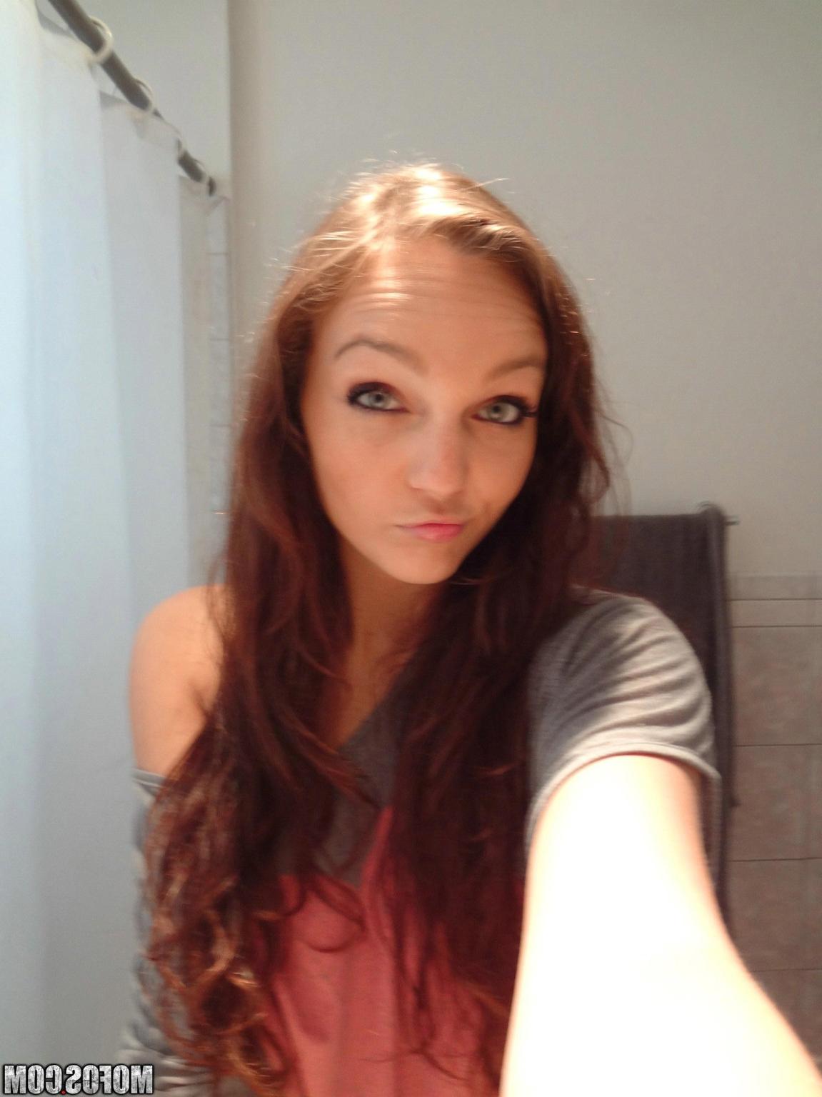 20P Real amateur user submitted girlfriends