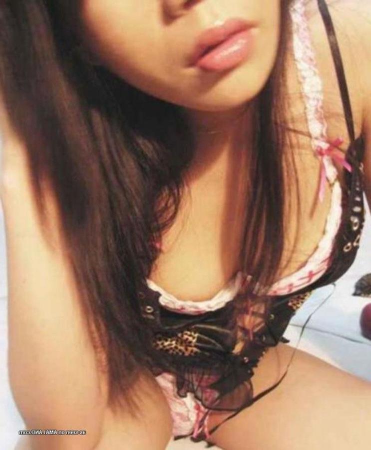 10P Collection of a shy Asian chick teasing her boyfriend