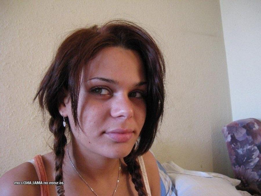 12P Curvy amateur chica naked in the shower room