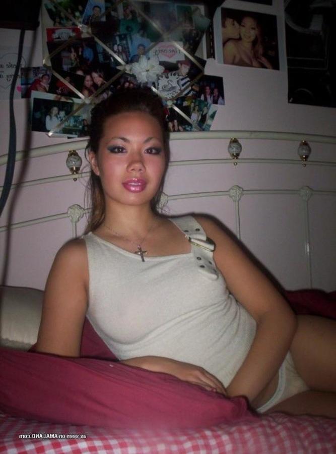 10P Collection of an Asian babe getting wild with her boyfriend