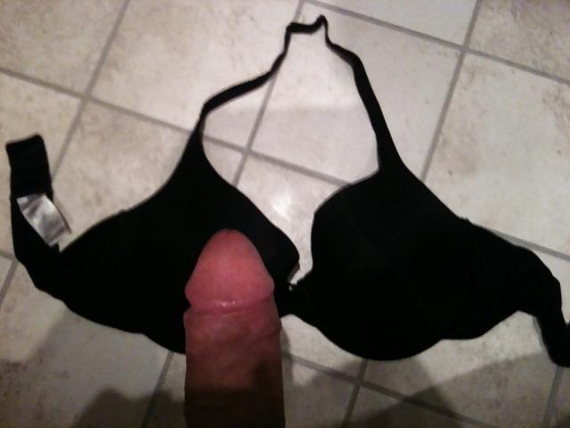 9P Wifes blck bra 2