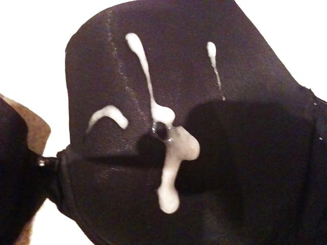 9P Wifes blck bra 2