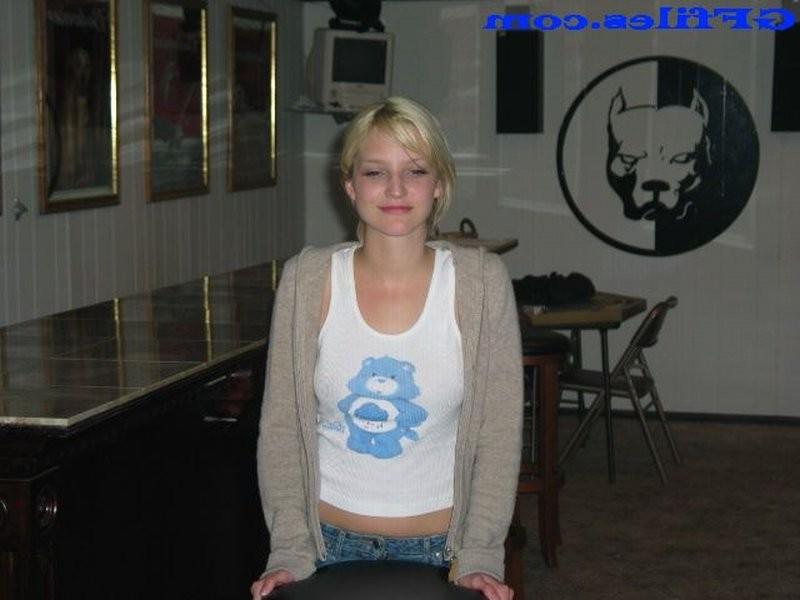 16P My gorgeous amateur teenage girlfriend stripping down to her sexy panties in our