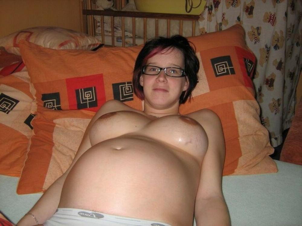 15P Pregnant gfs posing and fucking