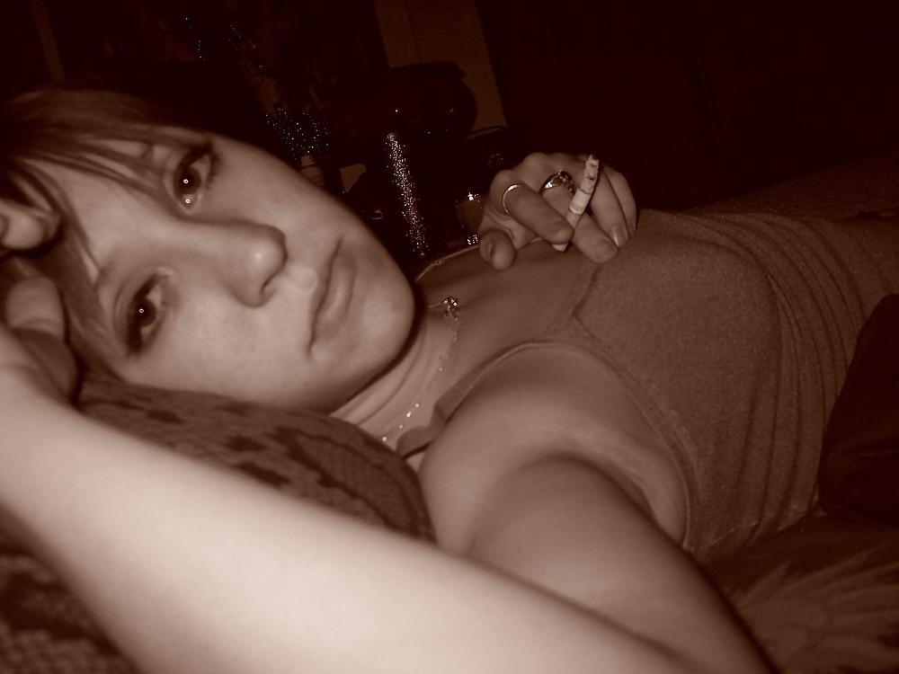 25P YOUNG REDHEAD GIRLFRIEND