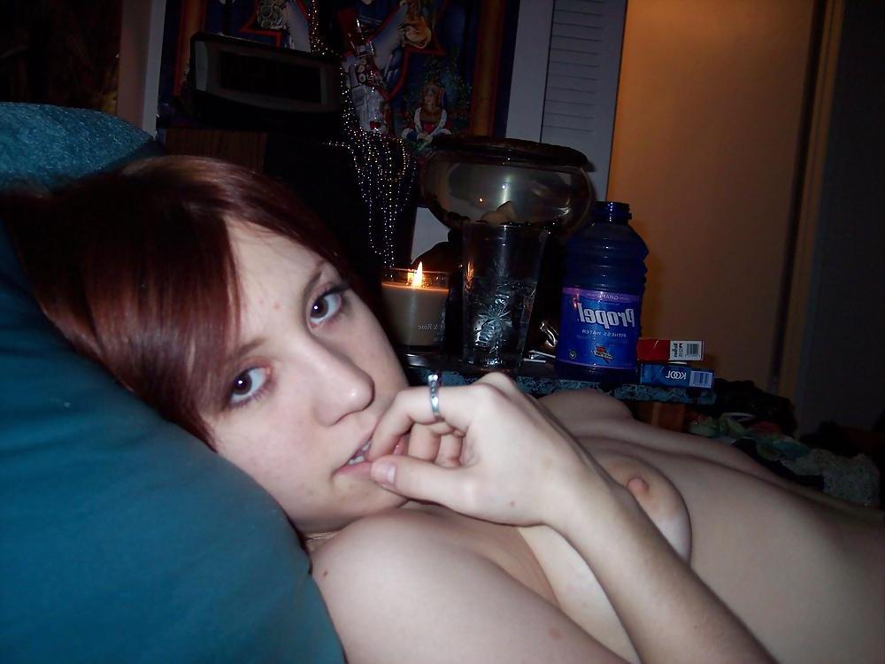 25P YOUNG REDHEAD GIRLFRIEND