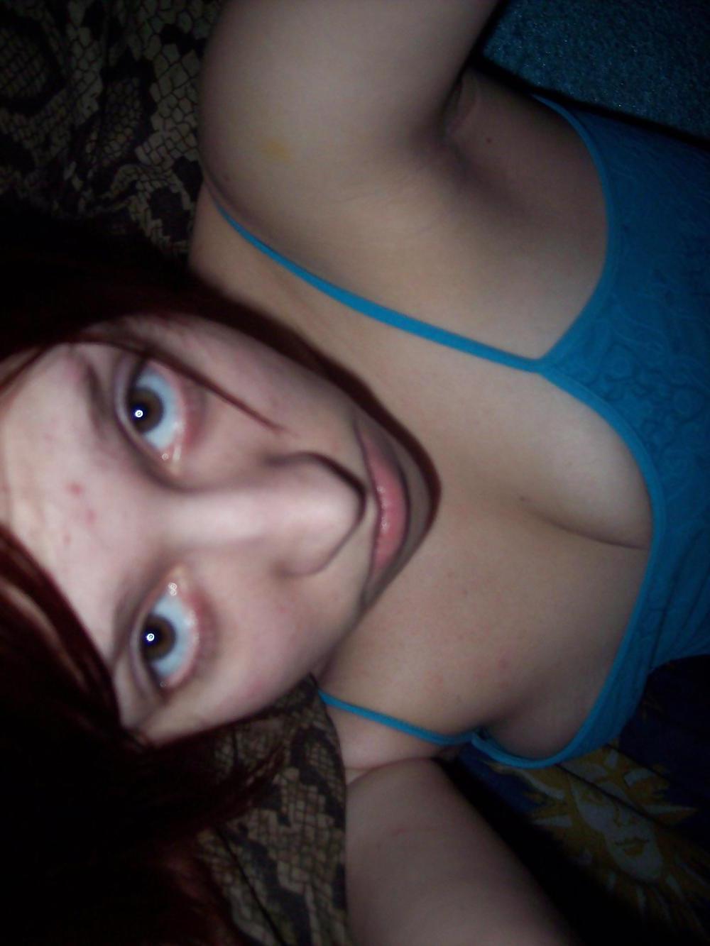 25P YOUNG REDHEAD GIRLFRIEND