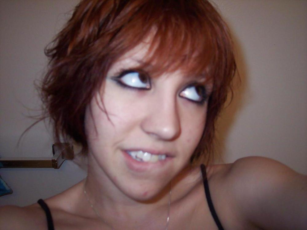 25P YOUNG REDHEAD GIRLFRIEND