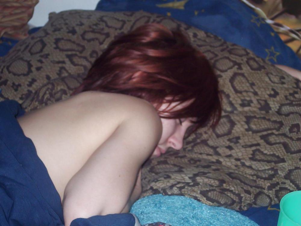 25P YOUNG REDHEAD GIRLFRIEND