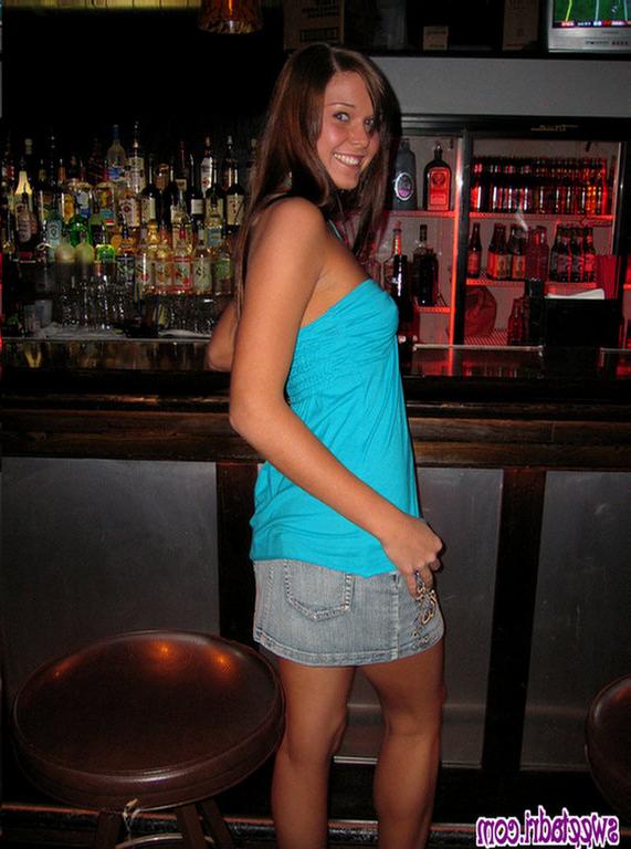 16P SweetAdri parting at Dillinigers bar
