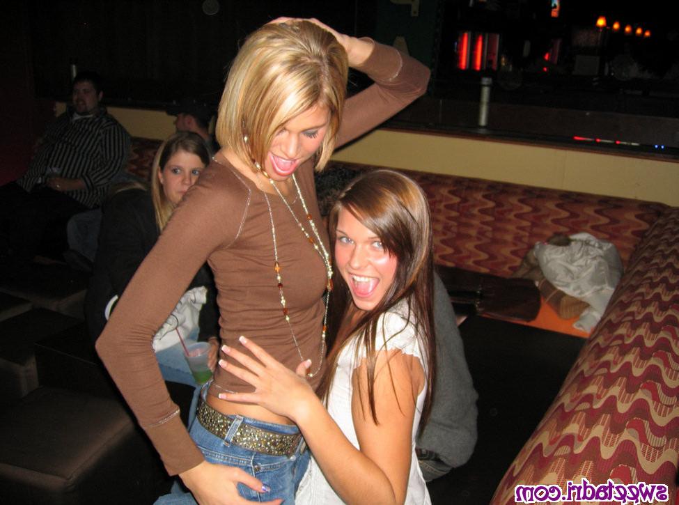16P SweetAdri and Melissa Midwest at the bars