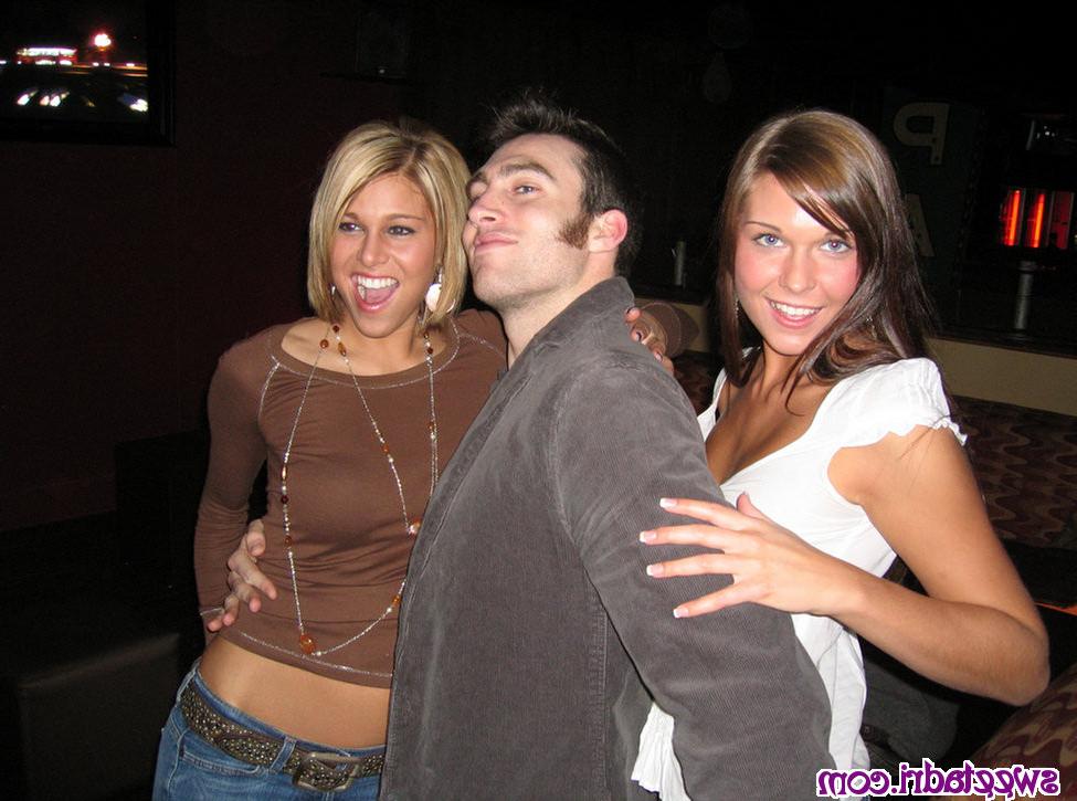 16P SweetAdri and Melissa Midwest at the bars