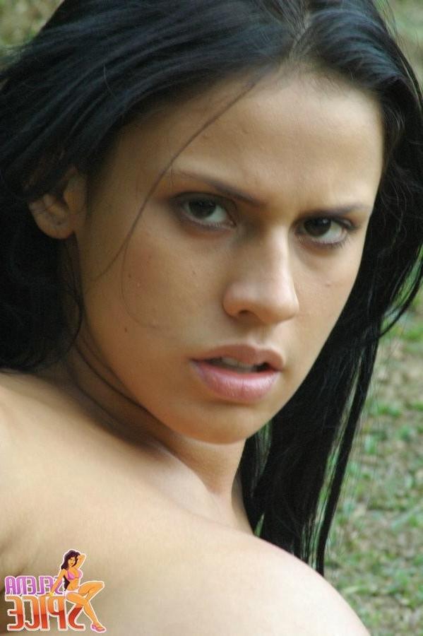 14P Outdoor striptease with Selena