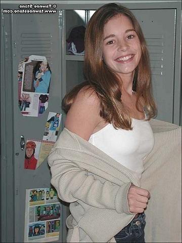 14P Tawnee Stone strips her clothes off in the locker room