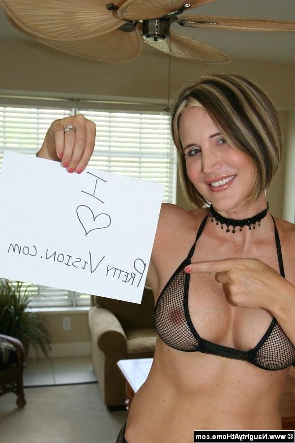 15P Desirae loves pretty vision