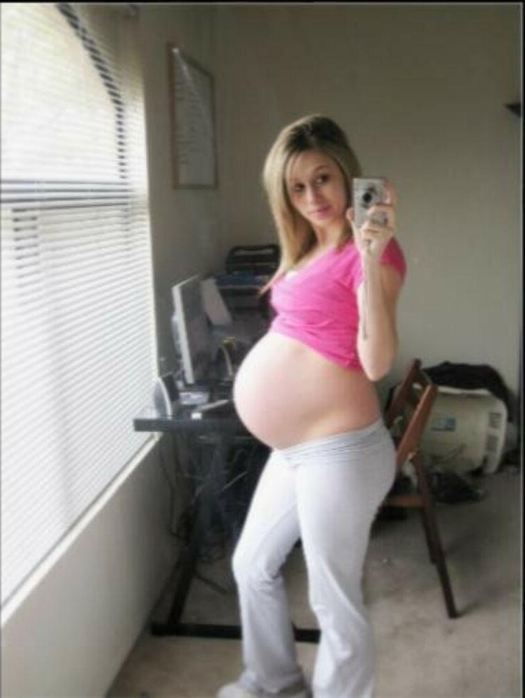 15P Pregnant gfs posing and fucking