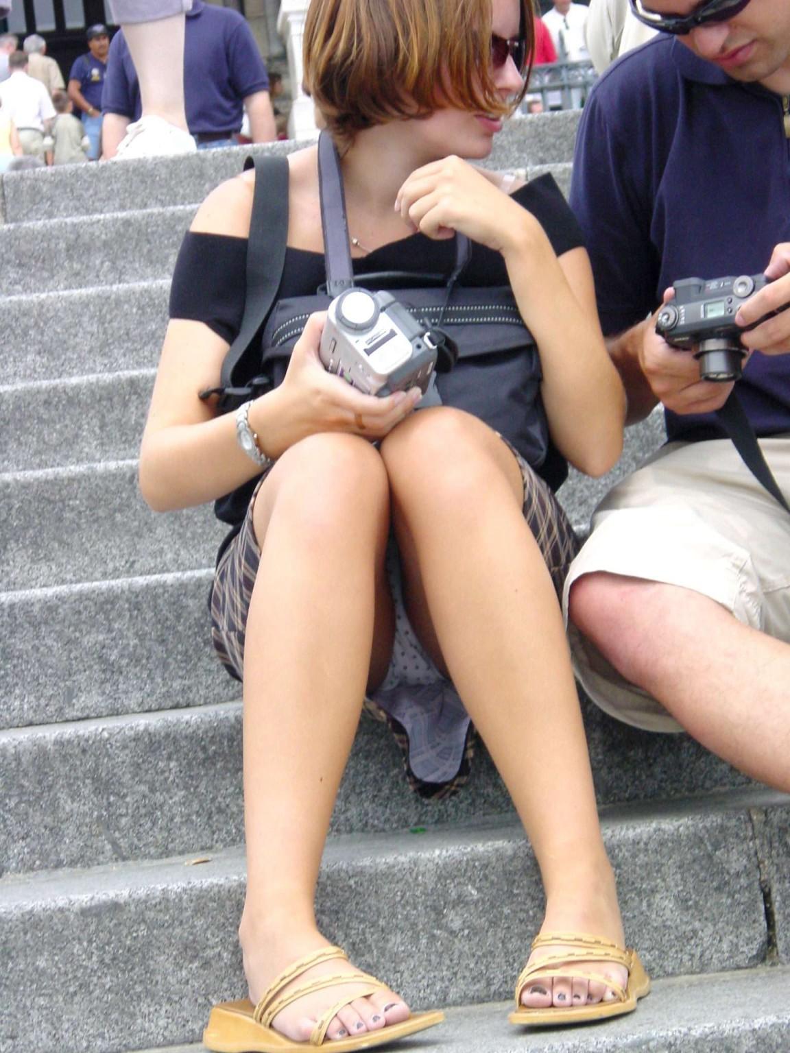 16P Photos chaudes de filles sexy s'embrassant