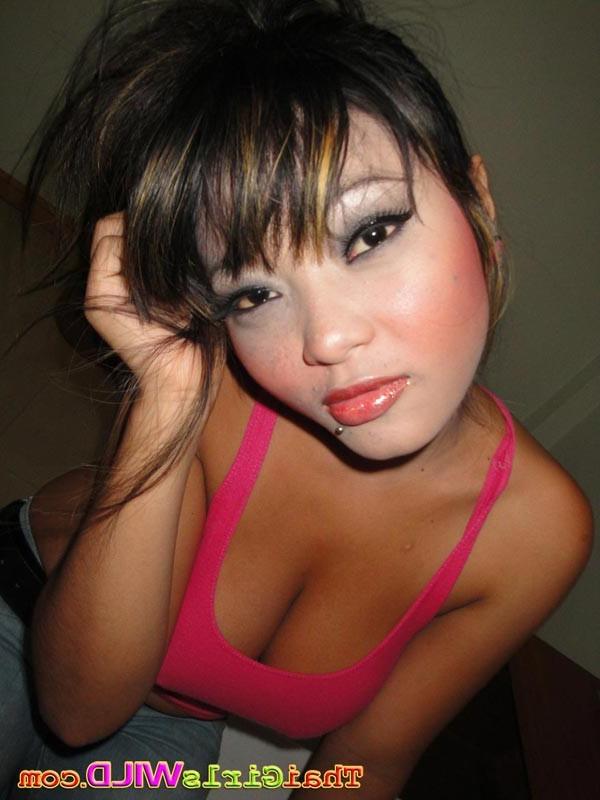 16P Perfect tit Thai girlfriend works the cock for a creampie pussy