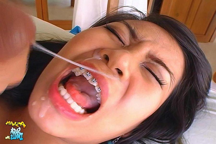 15P Thai cutie giving a hard cock some lip and pussy service