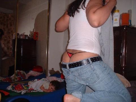 16P Photos of a girl naked in my room