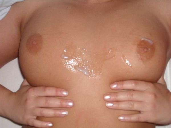16P Big tittied girl on the phone