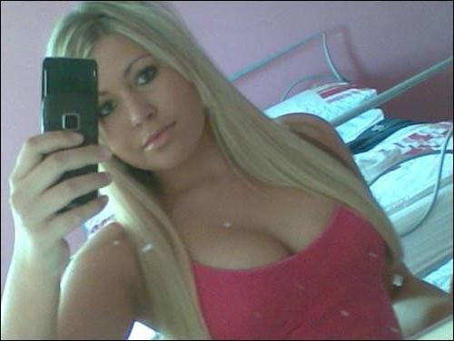 16P Various photos of naughty girl on girl action