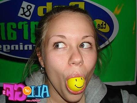 12P X girl friends working hot mouths