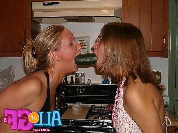 12P X girl friends working hot mouths