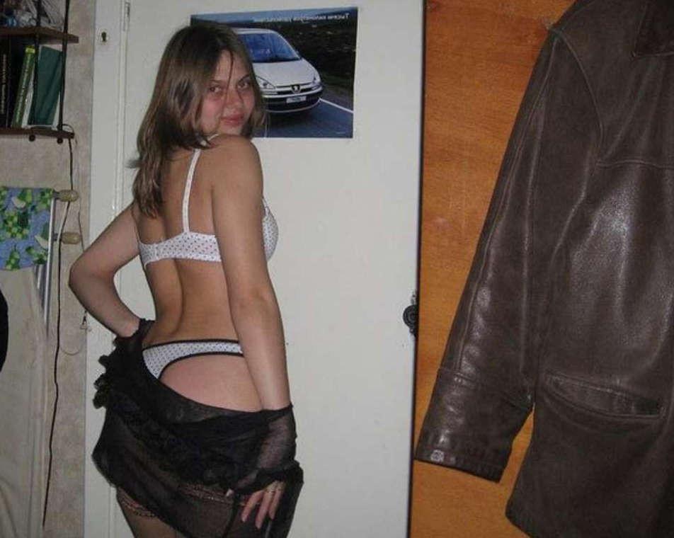 15P MILF's sultry poses