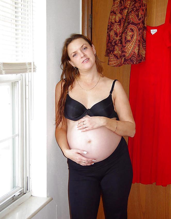 20P HOT & SEXY PREGNANT GIRLS XVI