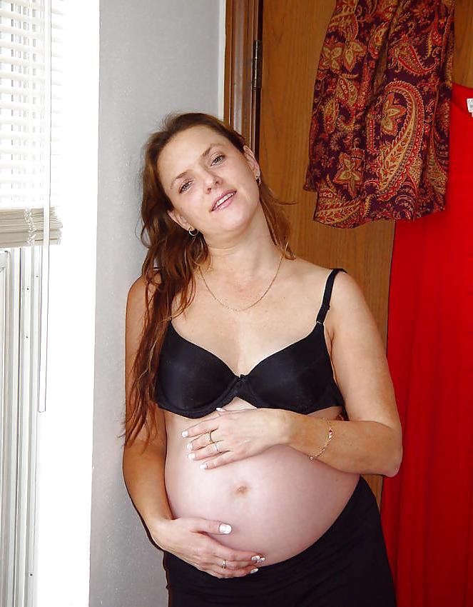 20P HOT & SEXY PREGNANT GIRLS XVI
