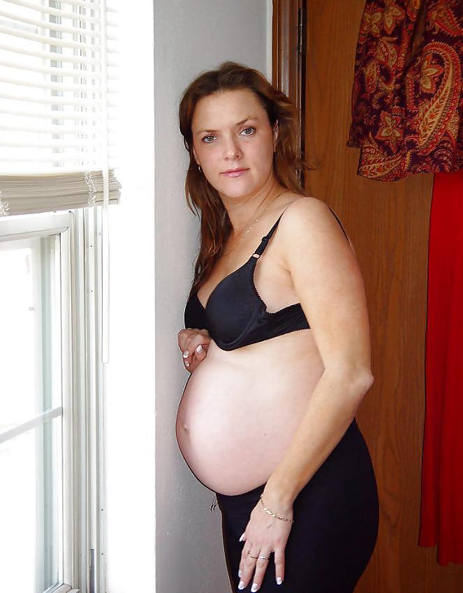 20P HOT & SEXY PREGNANT GIRLS XVI