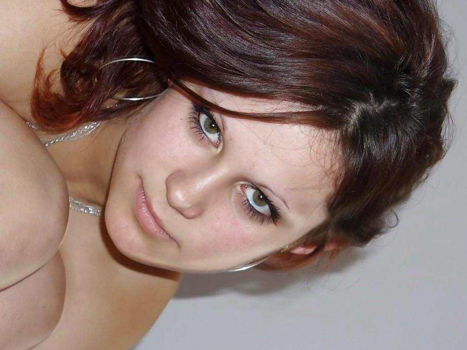 25P YOUNG GIRLFRIEND NAKED