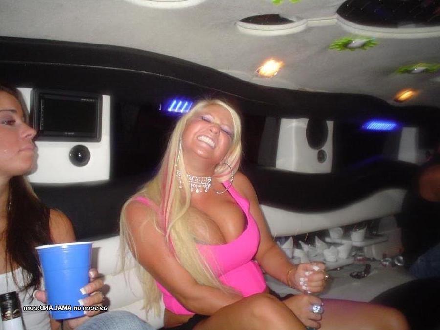 10P Hot bbw girls partying wild at the bar