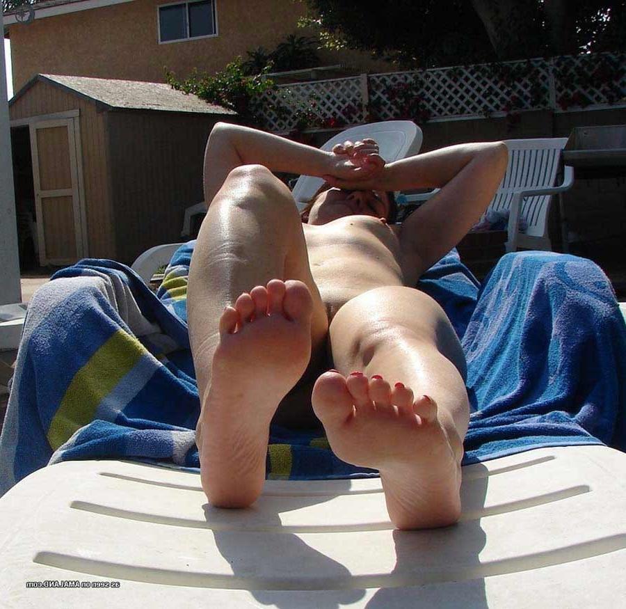15P MILF posing naked