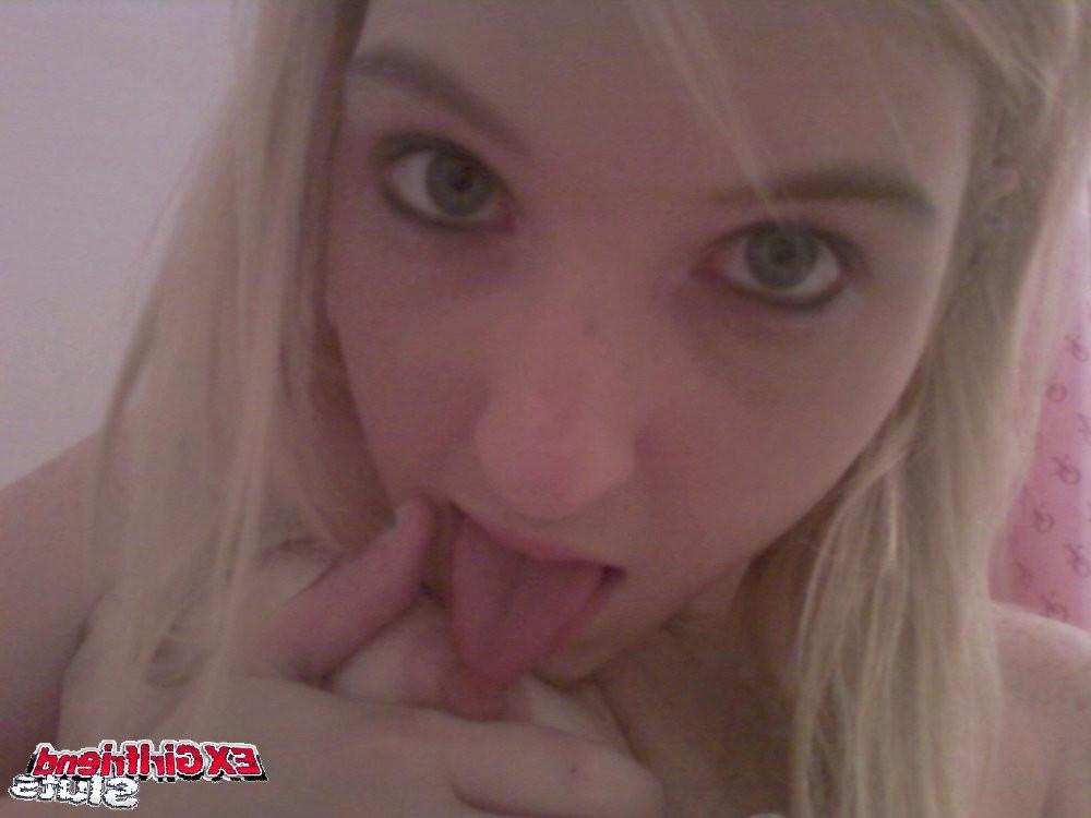 15P Self shot blonde girlfriend